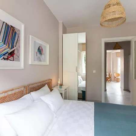 דירה 2br House W Island Charm