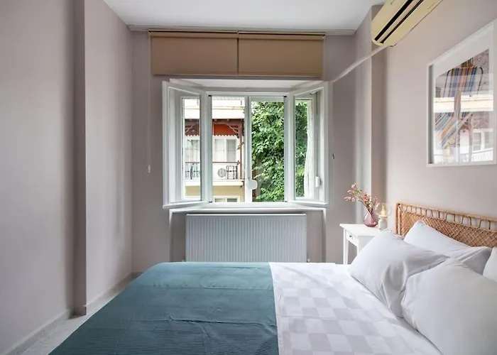 Apartment 2br House W Island Charm