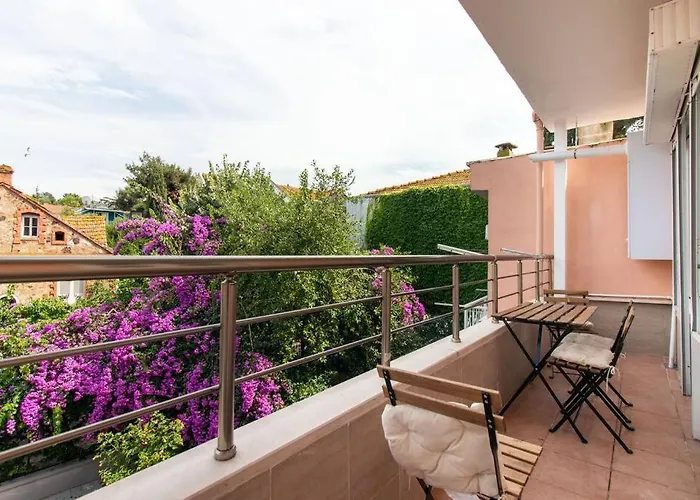 2br House W Island Charm Apartment Adalar